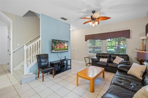 Touwnhouse à vendre à Kissimmee, Floride: 4 chambres, 151.99 m2 № 1685271 - photo 6