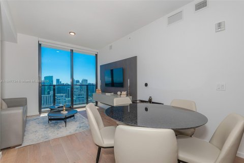 Condo in Miami, Florida, 2 bedrooms  № 1960776 - photo 7
