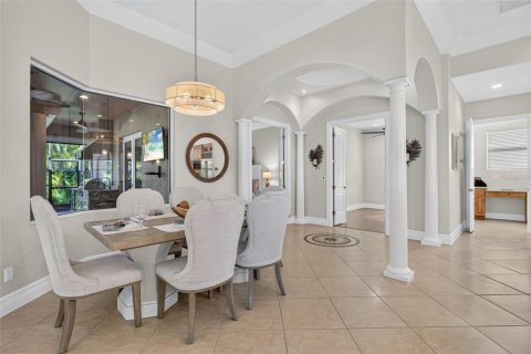 House in Fort Myers, Florida 3 bedrooms, 250.93 sq.m. № 2436685 - photo 7