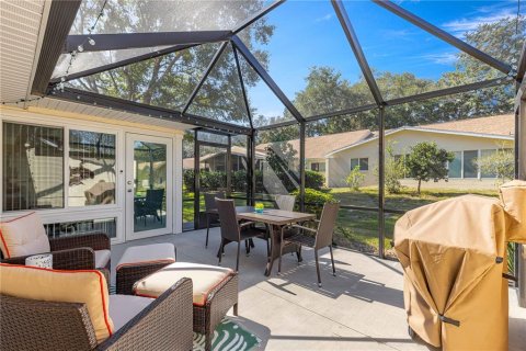 House in Ocala, Florida 2 bedrooms, 130.9 sq.m. № 2228331 - photo 2