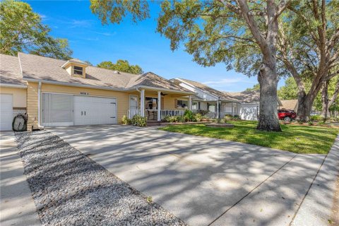 House in Ocala, Florida 2 bedrooms, 130.9 sq.m. № 2228331 - photo 5
