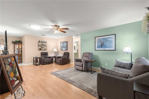House in Ocala, Florida 2 bedrooms, 130.9 sq.m. № 2228331 - photo 12