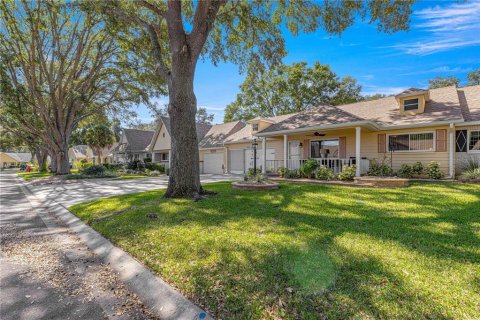 House in Ocala, Florida 2 bedrooms, 130.9 sq.m. № 2228331 - photo 8