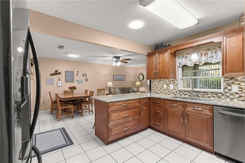 House in Ocala, Florida 2 bedrooms, 130.9 sq.m. № 2228331 - photo 28
