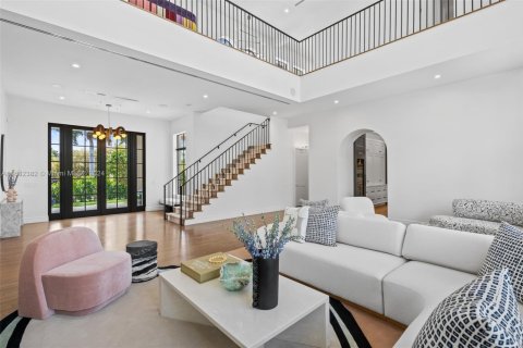 Casa en venta en Hallandale Beach, Florida, 6 dormitorios, 738.39 m2 № 1415373 - foto 8