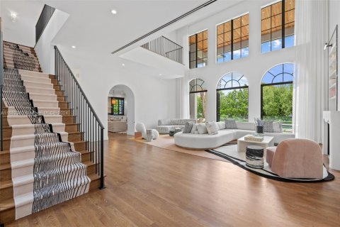 Casa en venta en Hallandale Beach, Florida, 6 dormitorios, 738.39 m2 № 1415373 - foto 7