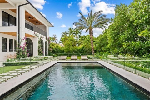 Casa en venta en Hallandale Beach, Florida, 6 dormitorios, 738.39 m2 № 1415373 - foto 29