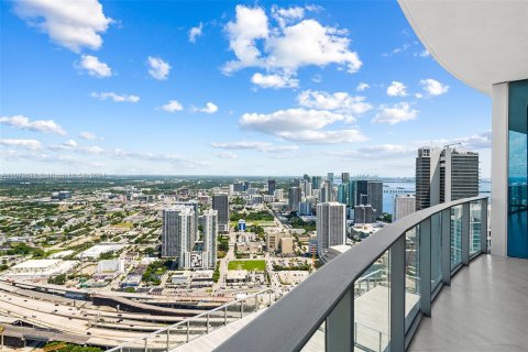 Condominio en venta en Miami, Florida, 4 dormitorios, 291.25 m2 № 1984802 - foto 4