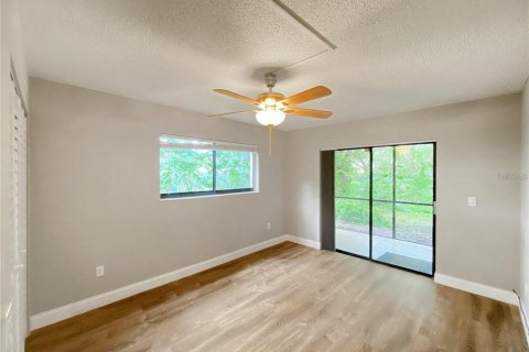 Condominio en alquiler en Temple Terrace, Florida, 2 dormitorios, 89.19 m2 № 1592579 - foto 22