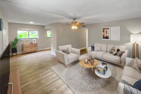 Condominio en alquiler en Temple Terrace, Florida, 2 dormitorios, 89.19 m2 № 1592579 - foto 8