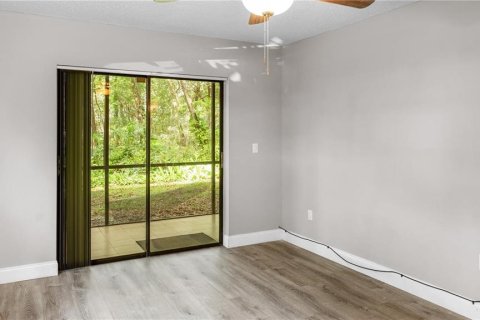 Condominio en alquiler en Temple Terrace, Florida, 2 dormitorios, 89.19 m2 № 1592579 - foto 16