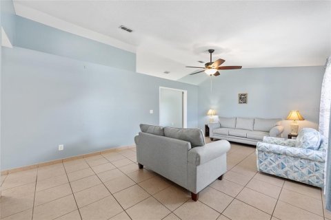 House in Ocala, Florida 3 bedrooms, 137.87 sq.m. № 1852599 - photo 6