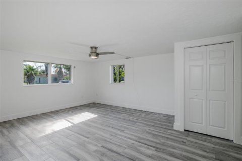 Casa en venta en Port Richey, Florida, 2 dormitorios, 137.5 m2 № 1919062 - foto 23