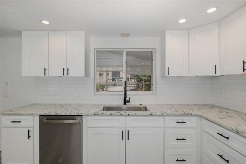 Casa en venta en Port Richey, Florida, 2 dormitorios, 137.5 m2 № 1919062 - foto 21