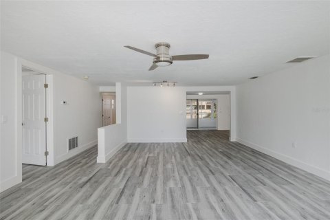Casa en venta en Port Richey, Florida, 2 dormitorios, 137.5 m2 № 1919062 - foto 7