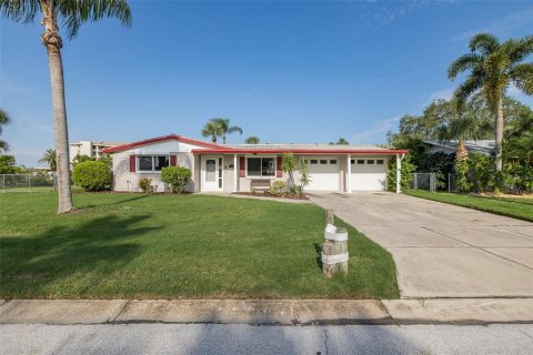 Casa en venta en Port Richey, Florida, 2 dormitorios, 137.5 m2 № 1919062 - foto 1