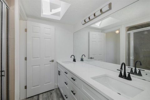 Casa en venta en Port Richey, Florida, 2 dormitorios, 137.5 m2 № 1919062 - foto 28