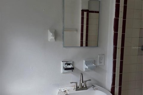 Villa ou maison à louer à Orlando, Floride: 3 chambres, 134.24 m2 № 2418840 - photo 6