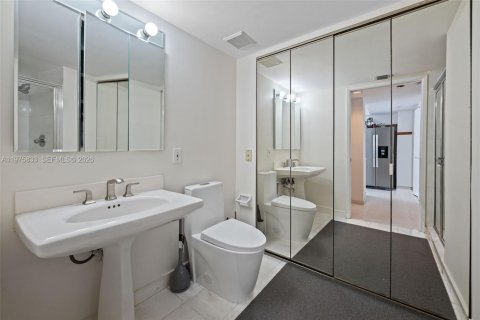 Купить кондоминиум в Авентура, Флорида 2 спальни, 134.43м2, № 2044555 - фото 21