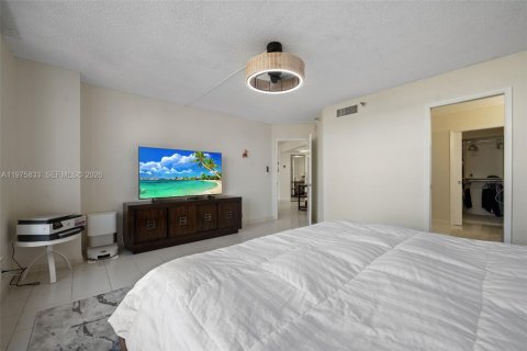 Купить кондоминиум в Авентура, Флорида 2 спальни, 134.43м2, № 2044555 - фото 15