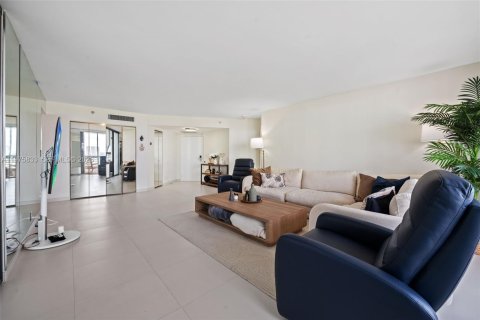 Купить кондоминиум в Авентура, Флорида 2 спальни, 134.43м2, № 2044555 - фото 7