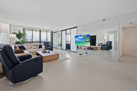 Купить кондоминиум в Авентура, Флорида 2 спальни, 134.43м2, № 2044555 - фото 5