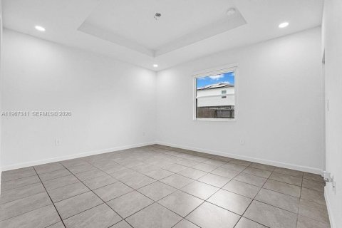 Casa en venta en Miami, Florida, 4 dormitorios, 173.73 m2 № 2029128 - foto 6