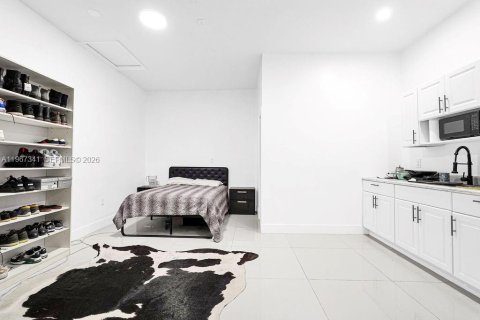Casa en venta en Miami, Florida, 4 dormitorios, 173.73 m2 № 2029128 - foto 28