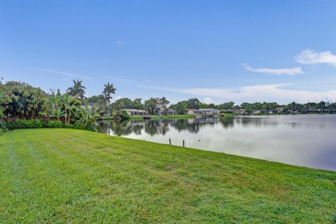 Casa en venta en Plantation, Florida, 4 dormitorios, 213.02 m2 № 2087388 - foto 3