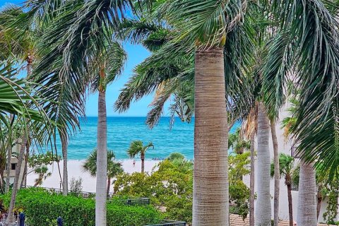 Condo in Sarasota, Florida, 2 bedrooms № 2207495 - photo 24