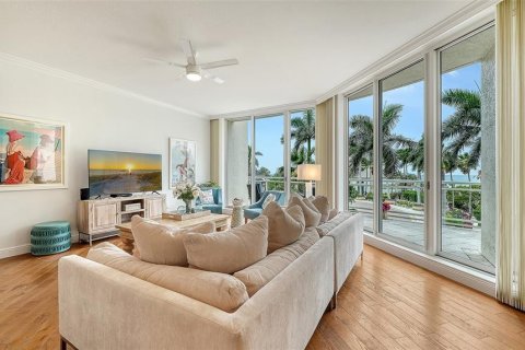 Condo in Sarasota, Florida, 2 bedrooms № 2207495 - photo 22