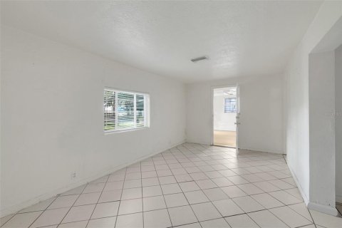Villa ou maison à vendre à Orlando, Floride: 2 chambres, 98.29 m2 № 2436701 - photo 16