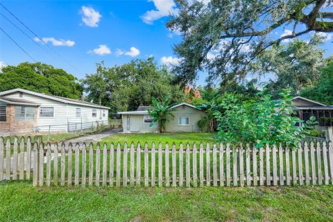 Villa ou maison à vendre à Orlando, Floride: 2 chambres, 98.29 m2 № 2436701 - photo 2