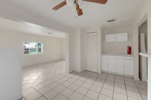 Villa ou maison à vendre à Orlando, Floride: 2 chambres, 98.29 m2 № 2436701 - photo 18