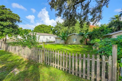 Villa ou maison à vendre à Orlando, Floride: 2 chambres, 98.29 m2 № 2436701 - photo 3