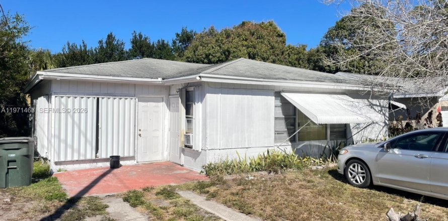 Дом в Сент-Луси, Флорида 2 спальни, 87.51м2 № 2032485