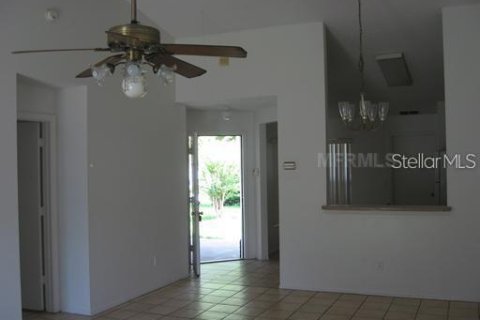 Villa ou maison à louer à Kissimmee, Floride: 3 chambres, 114.08 m2 № 2399104 - photo 7