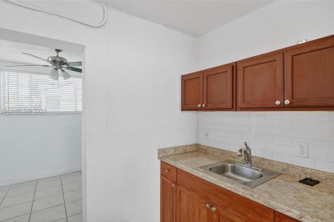 Villa ou maison à vendre à Miami, Floride: 4 chambres, 173.54 m2 № 2063461 - photo 30