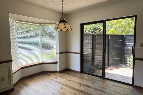 Casa en alquiler en Apopka, Florida, 2 dormitorios, 99.87 m2 № 1894878 - foto 5