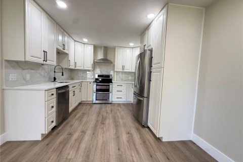 Casa en venta en Port Richey, Florida, 3 dormitorios, 132.11 m2 № 2098963 - foto 11