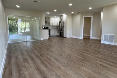 Casa en venta en Port Richey, Florida, 3 dormitorios, 132.11 m2 № 2098963 - foto 8