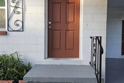 House in Clearwater, Florida 3 bedrooms, 97.92 sq.m. № 2431657 - photo 22