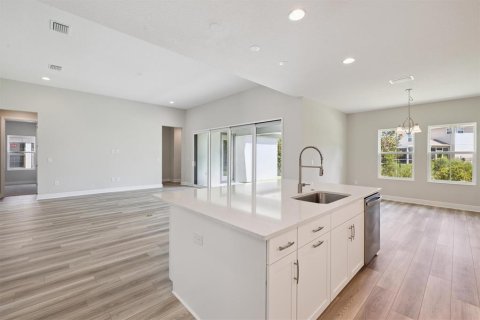 Villa ou maison à vendre à Spring Hill, Floride: 4 chambres, 234.95 m2 № 2313010 - photo 13