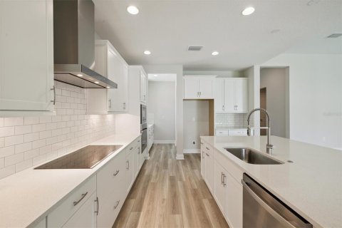 Villa ou maison à vendre à Spring Hill, Floride: 4 chambres, 234.95 m2 № 2313010 - photo 10