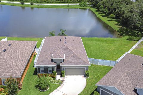 Villa ou maison à vendre à New Port Richey, Floride: 3 chambres, 187.38 m2 № 1870371 - photo 2