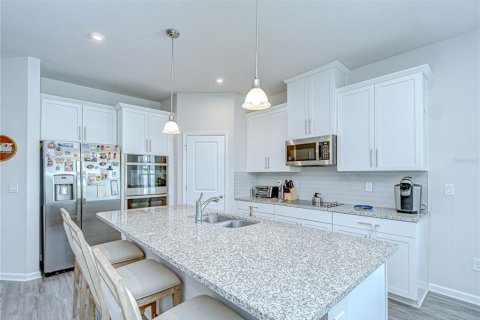 Villa ou maison à vendre à New Port Richey, Floride: 3 chambres, 187.38 m2 № 1870371 - photo 13