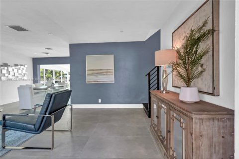 Casa en venta en Wilton Manors, Florida, 3 dormitorios, 118.17 m2 № 1947492 - foto 6