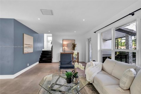 Casa en venta en Wilton Manors, Florida, 3 dormitorios, 118.17 m2 № 1947492 - foto 9