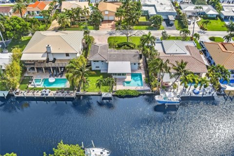 Casa en venta en Wilton Manors, Florida, 3 dormitorios, 118.17 m2 № 1947492 - foto 2