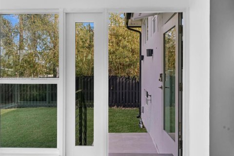 Casa en venta en Wilton Manors, Florida, 3 dormitorios, 118.17 m2 № 1947492 - foto 18